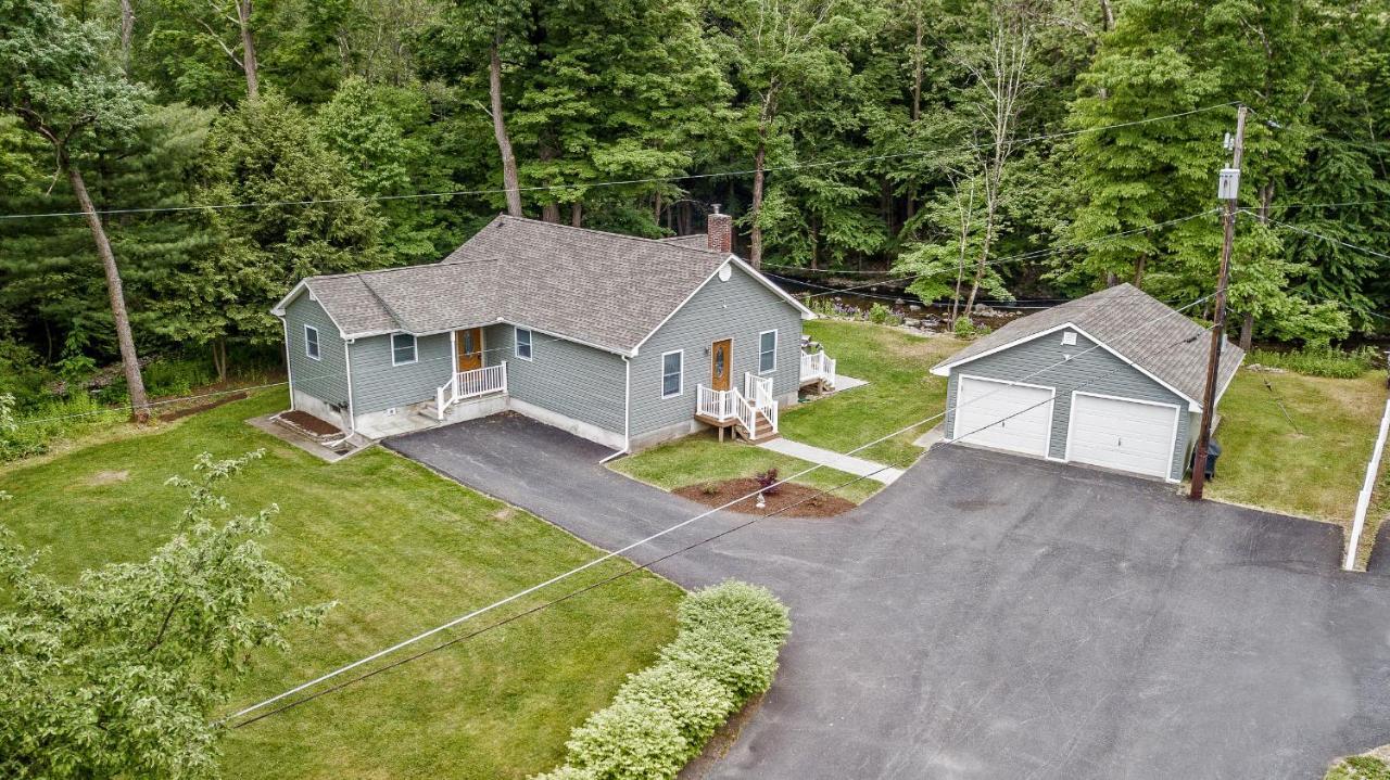 Cabin By The Creek With Private Creek Access Tannersville Esterno foto
