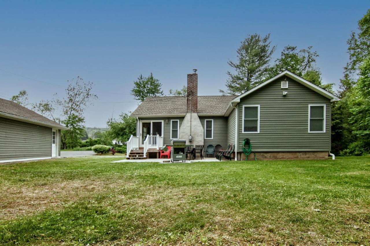 Cabin By The Creek With Private Creek Access Tannersville Esterno foto