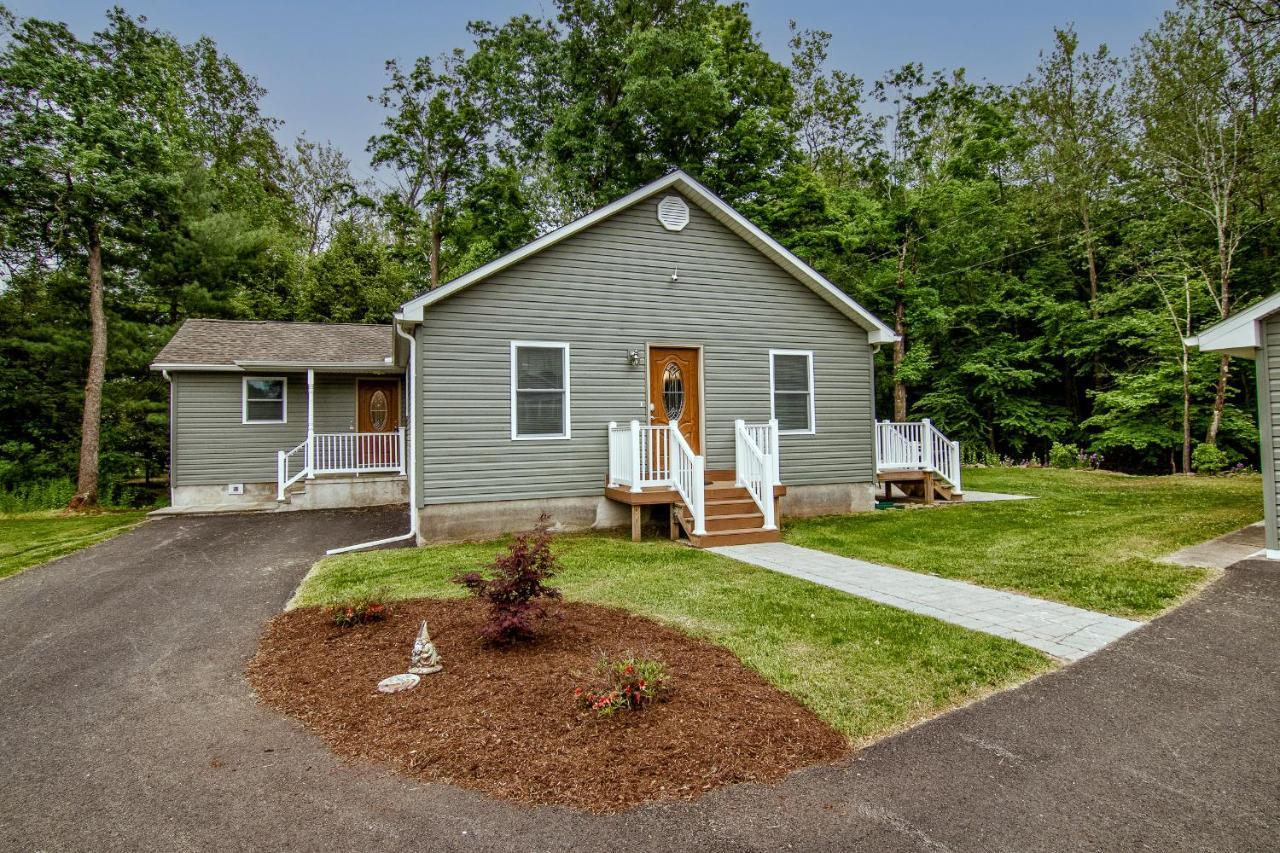 Cabin By The Creek With Private Creek Access Tannersville Esterno foto