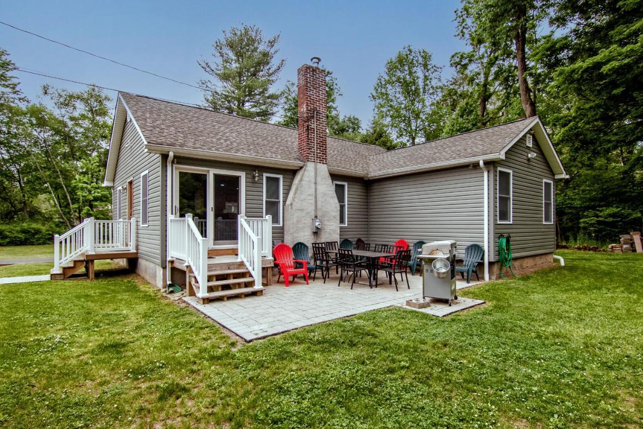Cabin By The Creek With Private Creek Access Tannersville Esterno foto